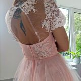 Roosa pitskleit efektse tüllseelikuosaga👗💐