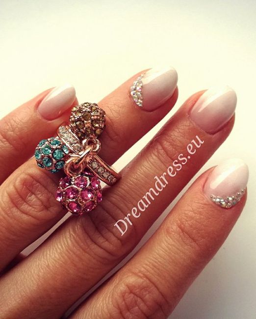 Rohkete värviliste kivikestega sõrmus💎💍