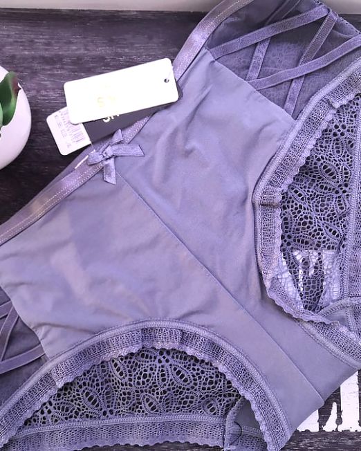 Lace up stiilis püksikud 💜💛🖤💙(Värvivalik!)